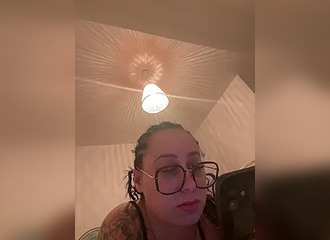 Cette française t'attend en live !